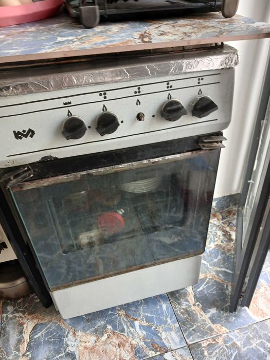 Газ плиты немецский российский , 3 шт срочно !