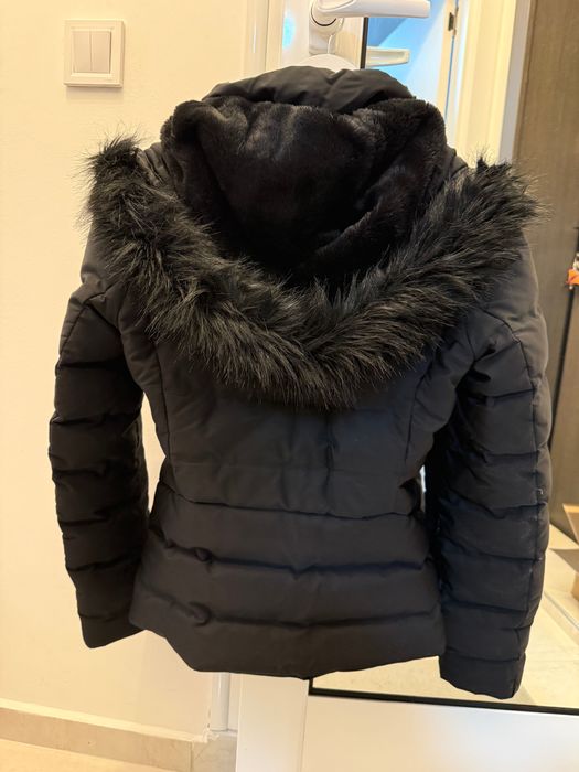 Яке Zara с подвижна качулка