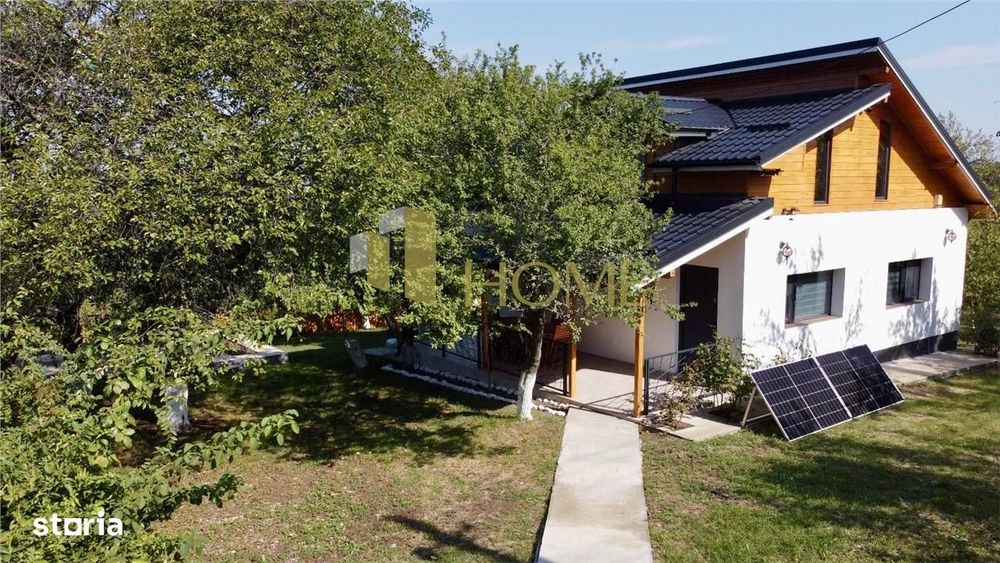 Vanzare casa vacanta, 9500 mp teren intravilan, in Valea Calugareasca,