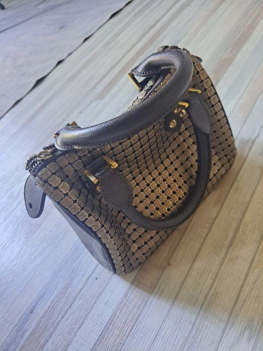 Продам сумку LV  (эко-кожа + металл)