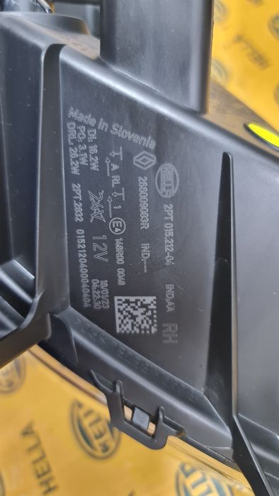 Grila masca radiator trager far led proiector Renault Megane 5 V Etech