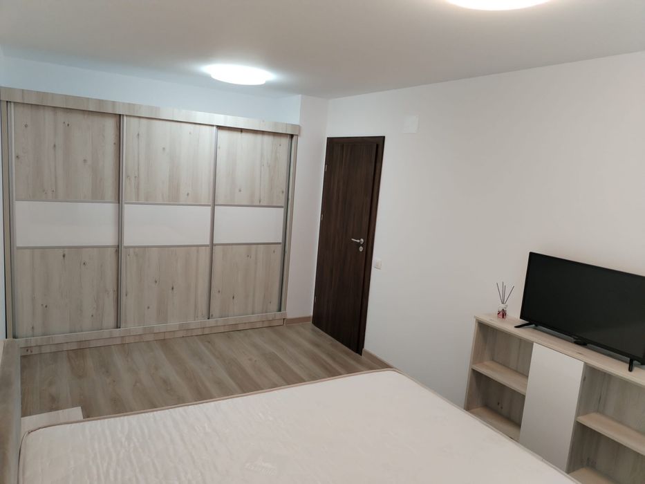 Închiriez apartament 2 camere Urban  Plaza