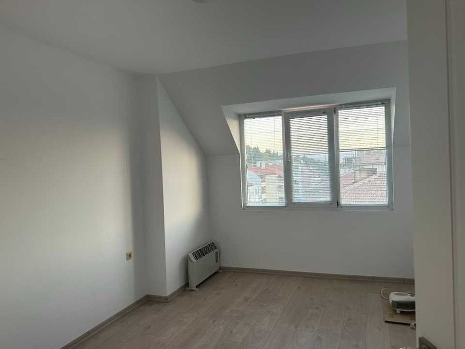 Тристаен нов апартамент до алеята за Бачиново и река Бистрица