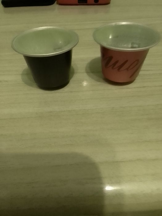 vând capsule cafea nespresso illy decofeinizata., compatibil nespresso