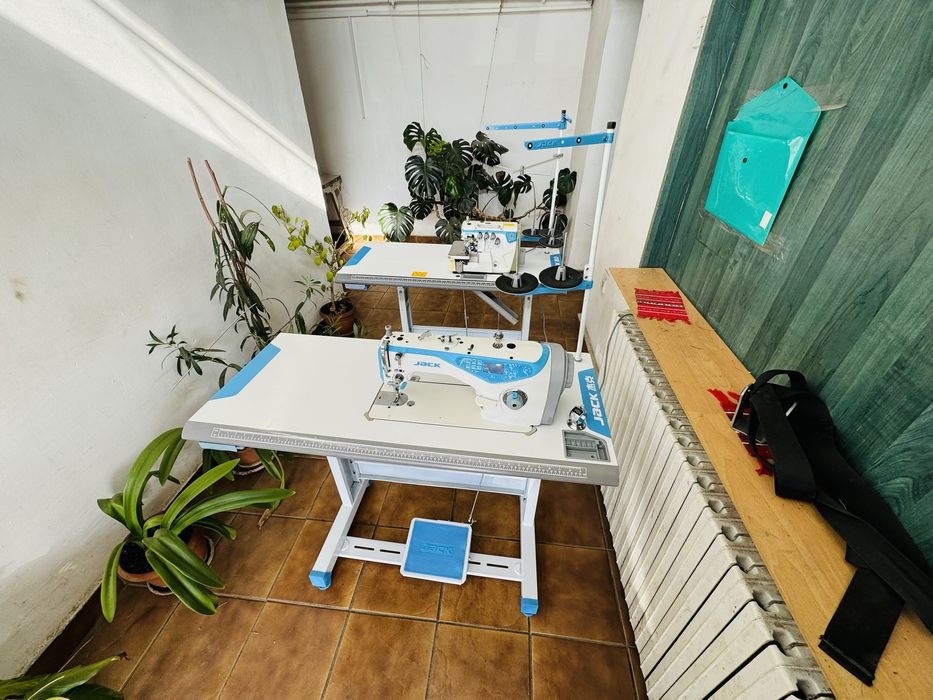 Masina de cusut triploc surfilat