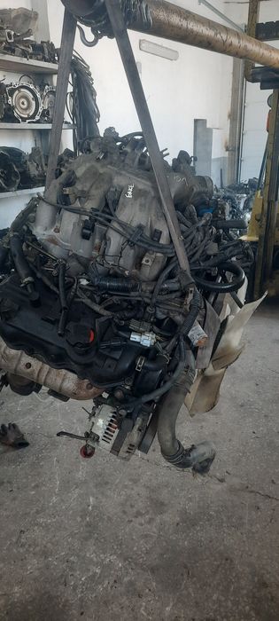 Двигатель на ниссан 3.3 VG33