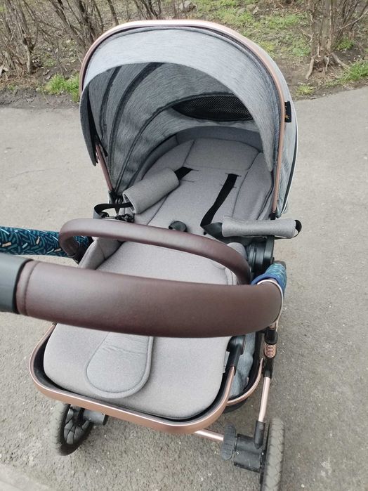 Carucior 2 in 1 rezistent cu amortizoare