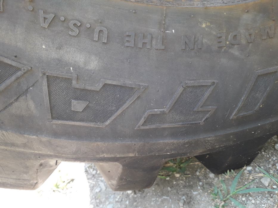 Cauciucuri 15-19,5 NHS -utilaje