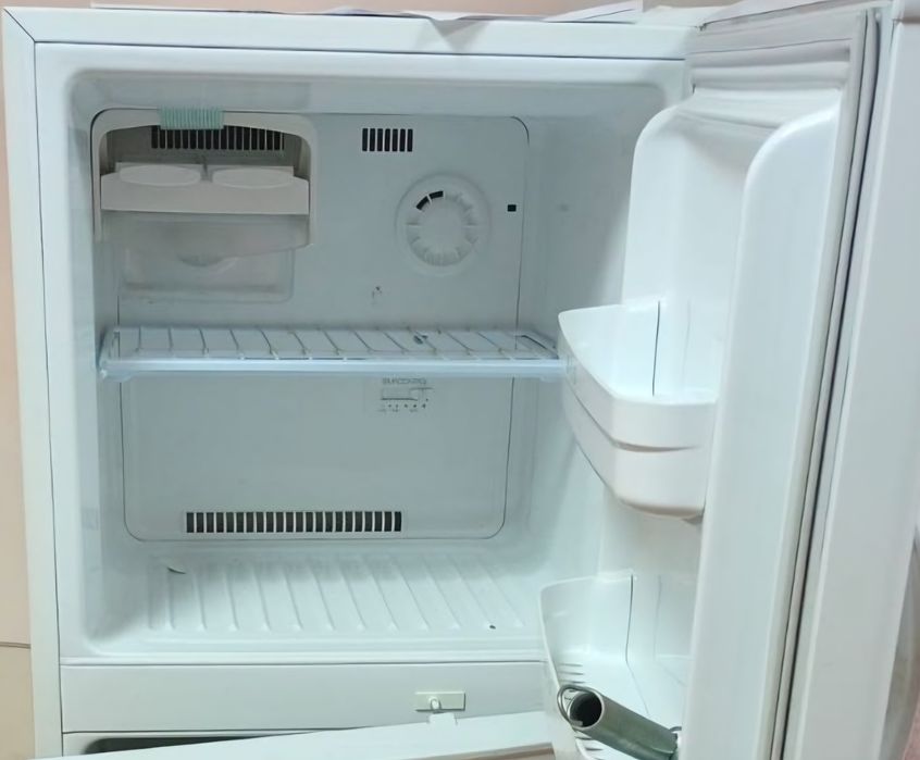 Холодильник LG ,