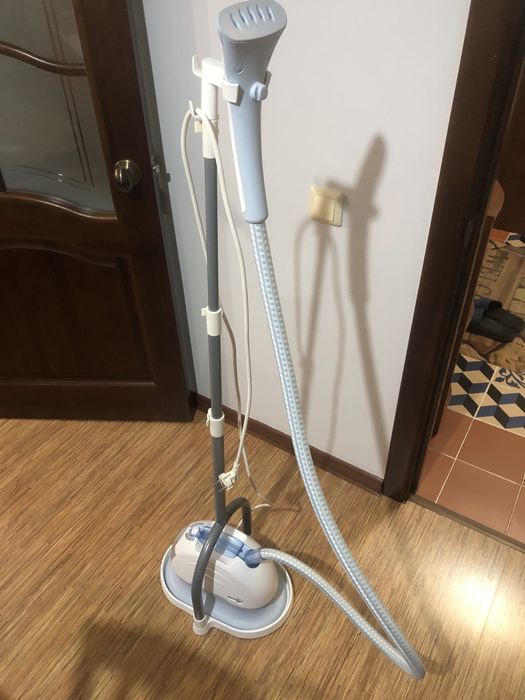 Продам б/у паровой утюг