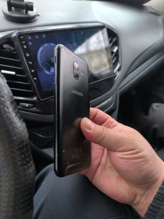 Продам Samsung A6