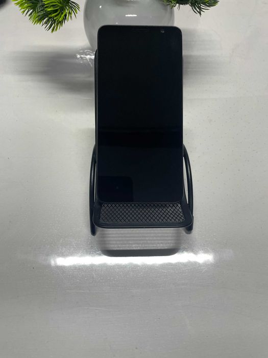 Смартфон TCL 501
