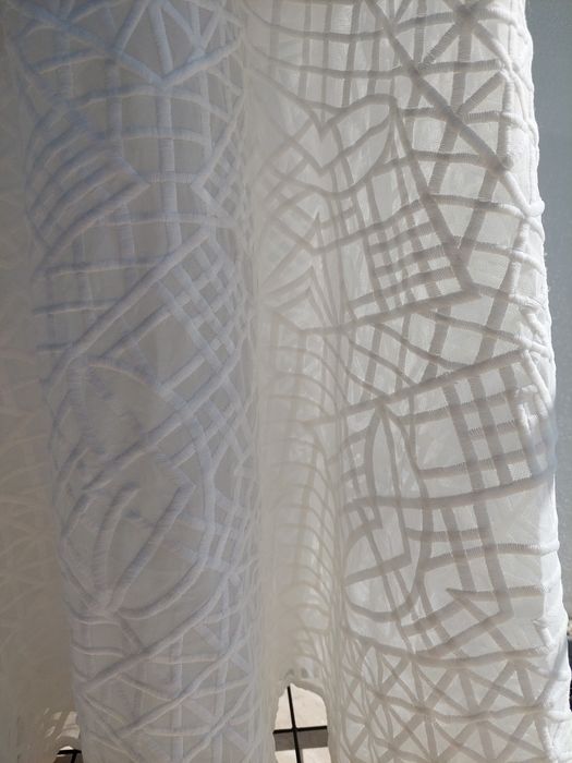 Бяла  елегантна рокля