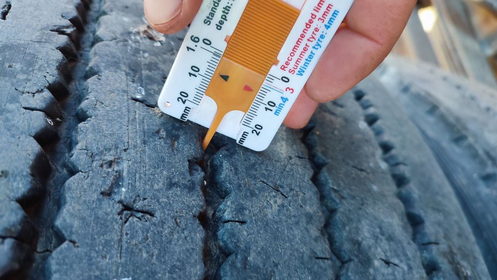 Шины безкамерки 275/70