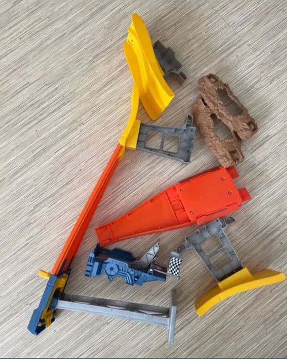 Писта за Hot Wheels, 3D Mon Petit Art, Фокуси Ненчо, машини,4D пумпали