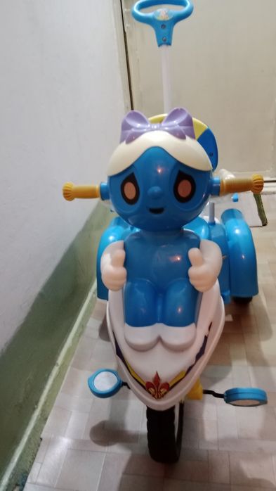 Детский трёхколёсный велосипед