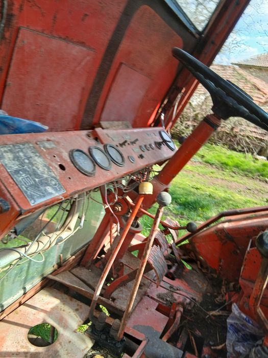 Продавам шаси Т16М.Цена: 2260 евро.Коментар на цената на място.