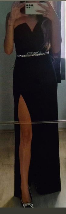 Черна дълга официална рокля Lorreti. Колан с пера и камъни Л