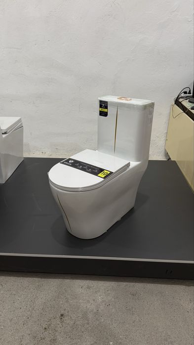 Унитаз литой монолитный высший сорт