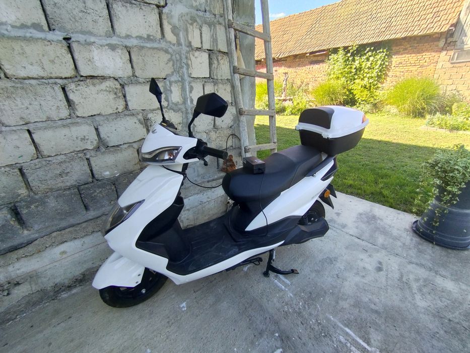 Vând scuter electric nou nout