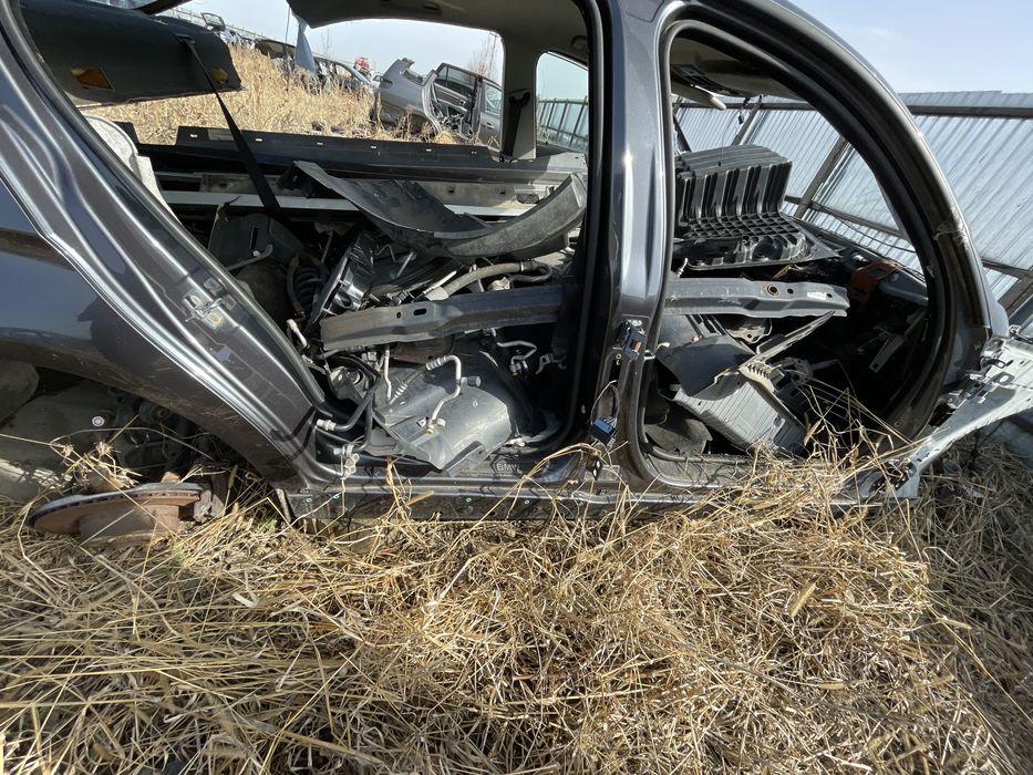 prag dreapta tabla bmw e90 2006