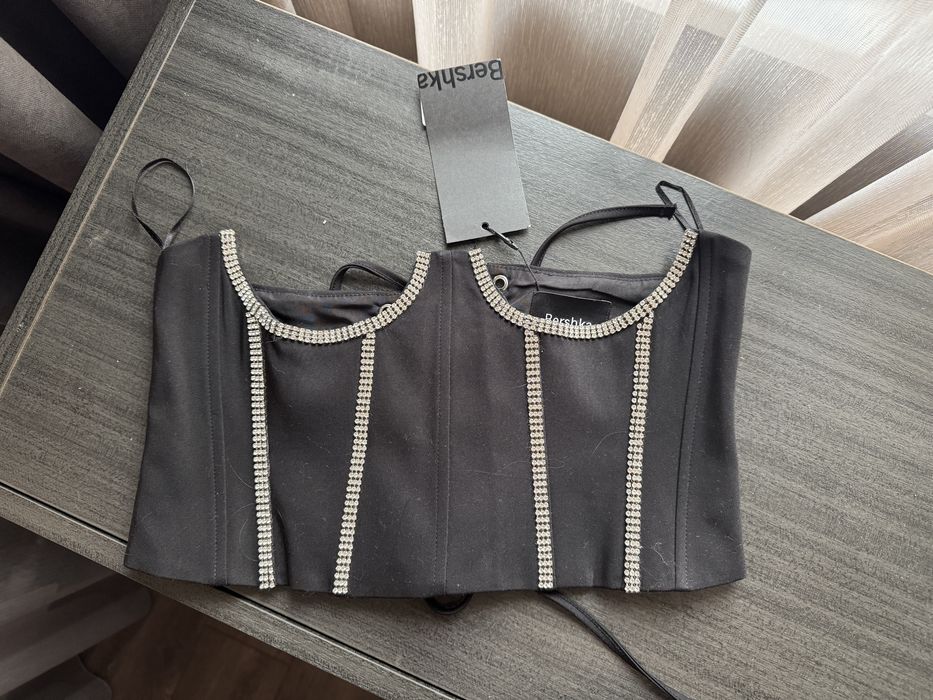 Бюстие с камъни Bershka