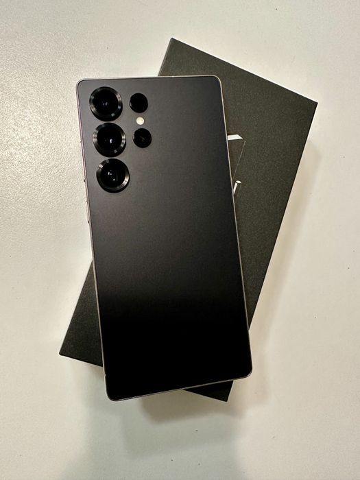 Samsung S25 Ultra. Ca nou, garanție, 100% Baterie