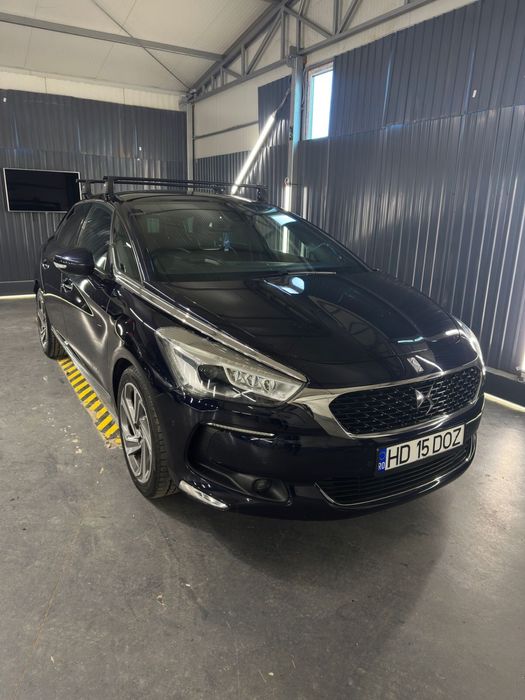 Vand Citroen DS5 full hibrid volan pe dreapta inmatriculat
