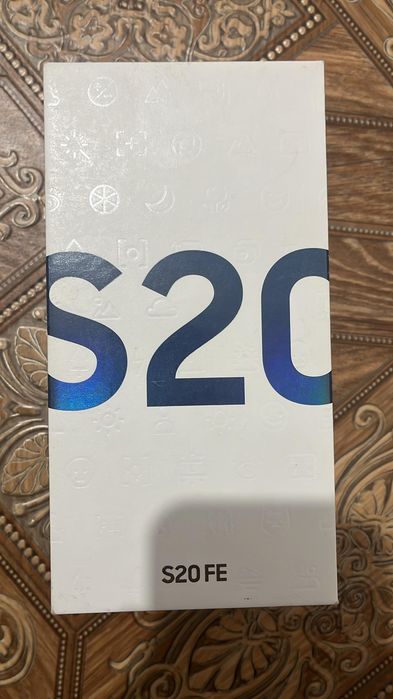 Samsung s20 fe.    .
