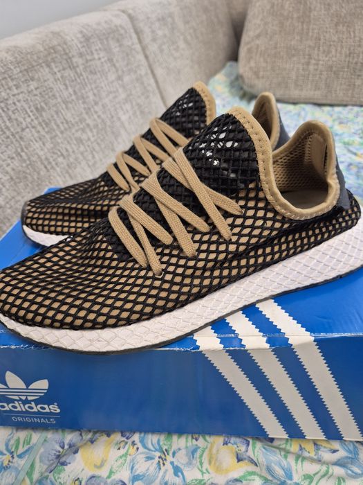 Adidas Deerpurt runner