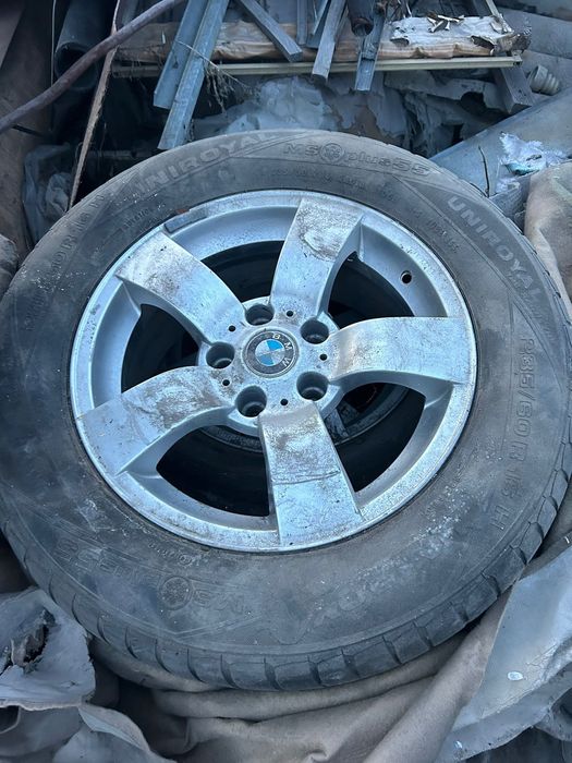 Продам диски на бмв 16 размер