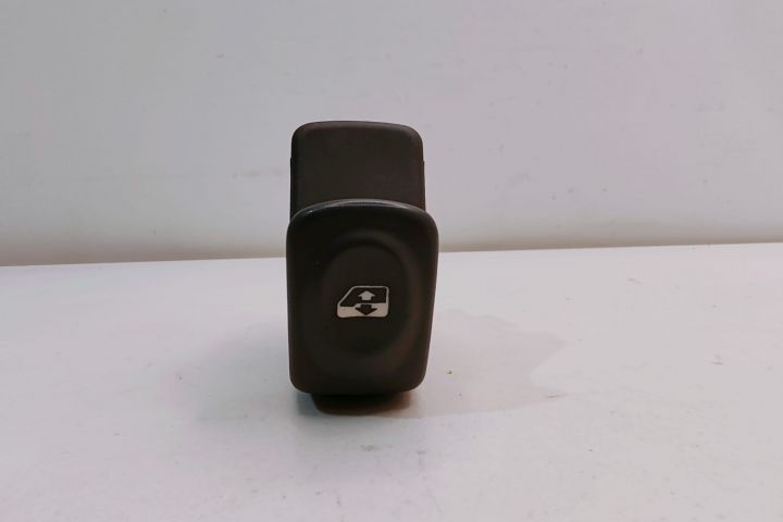 Buton  Macara 436528M Renault Megane prima generatie (facelift) seria