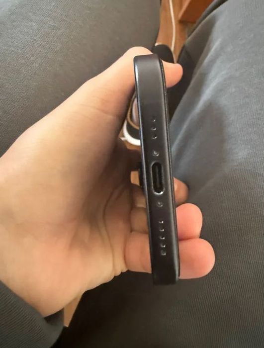 iPhone 16 продам в идеальном состоянии