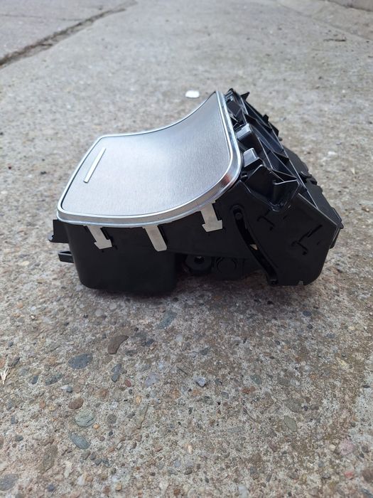 Compartiment sertar cu bricheta consola centrala mercedes  Glc X 253 C253