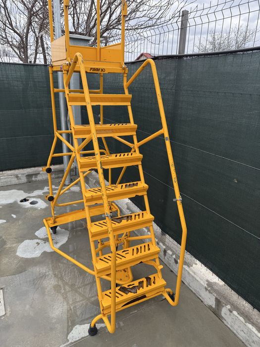 Scară mobilă industrială FIMM – platformă lucru, 200 kg