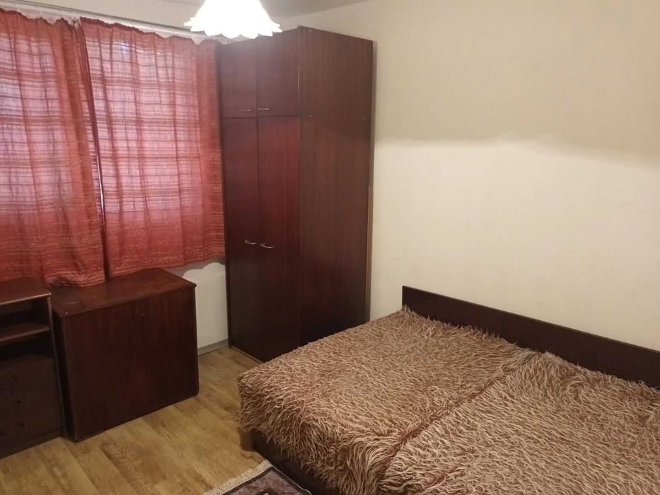 Дава се под наем Етаж от къща в Варна, Христо Ботев - 40 кв.м за 5.1 € - Снимка #3