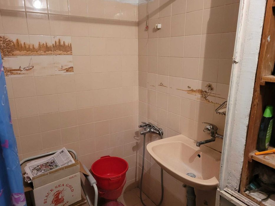 Тристаен апартамент в Кючук Париж