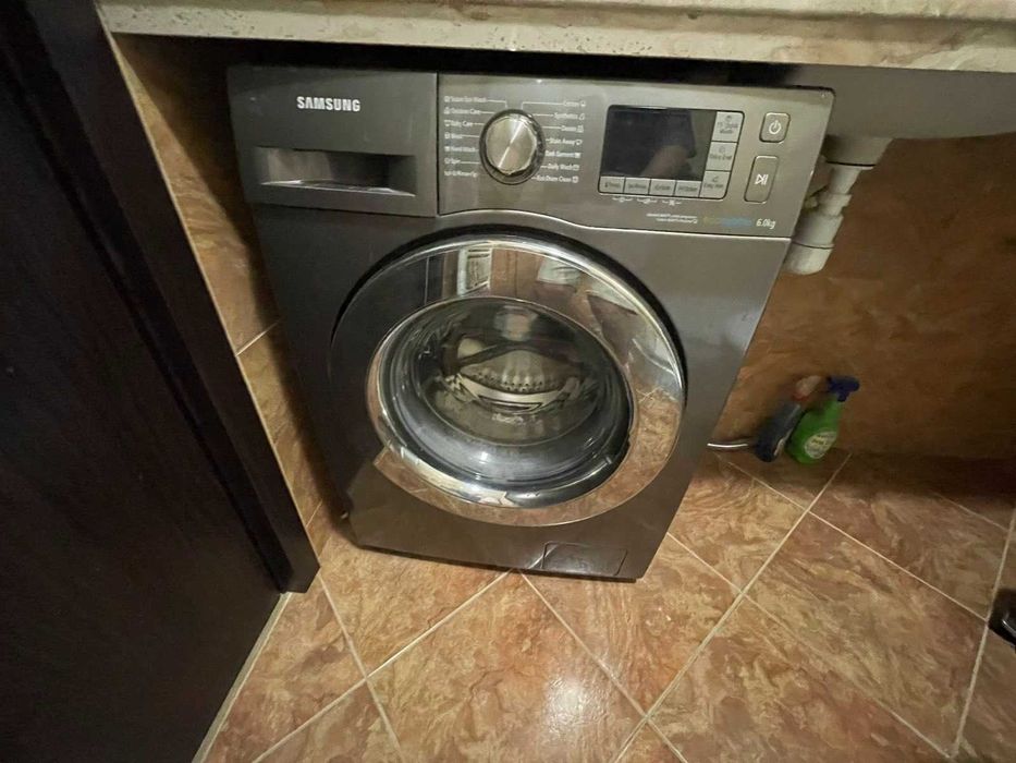 Едностаен във Велинград