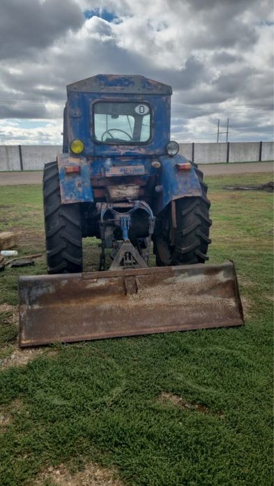 Продам трактор Т-40