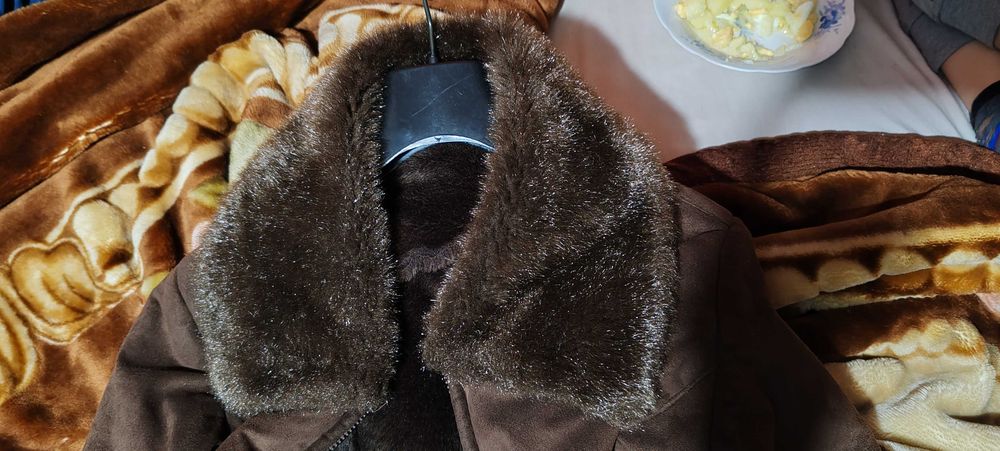 Vind haina scurta blana sinteteca din italia