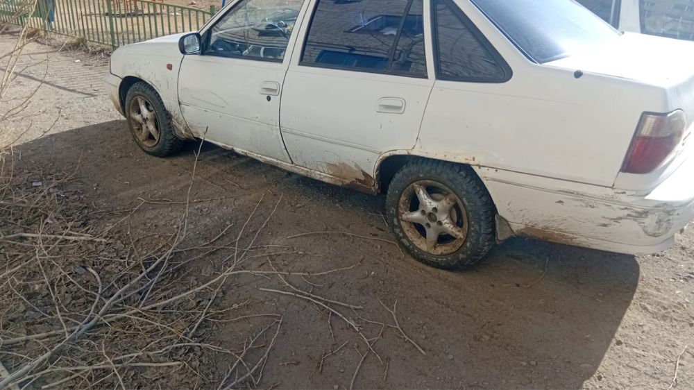 Продам машина срочно срочно  Daewoo nexia