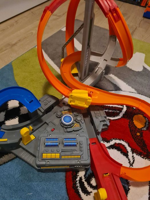 Писта Хот уилс с батерии