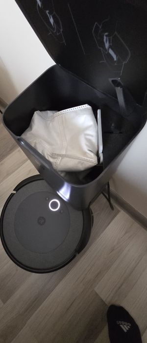 IROBOT Roomba i3+
