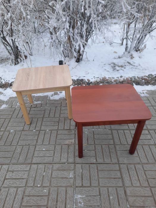 продам столик для детей.