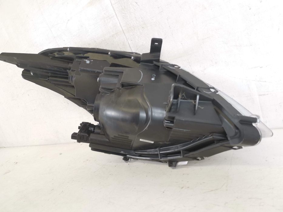 Ляв фар Сузуки Суифт / Suzuki Swift 3 Оригинален, в добро състояние