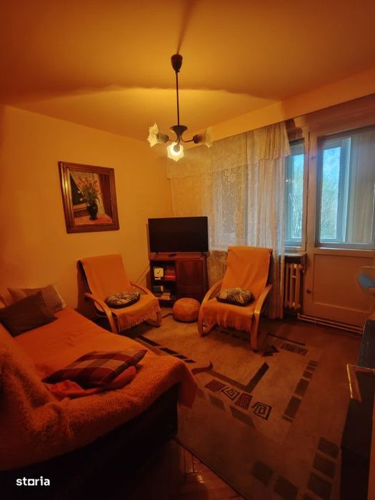 Apartament 4 camere decomandat, etaj 2, zona excelenta – Sf. Ioan