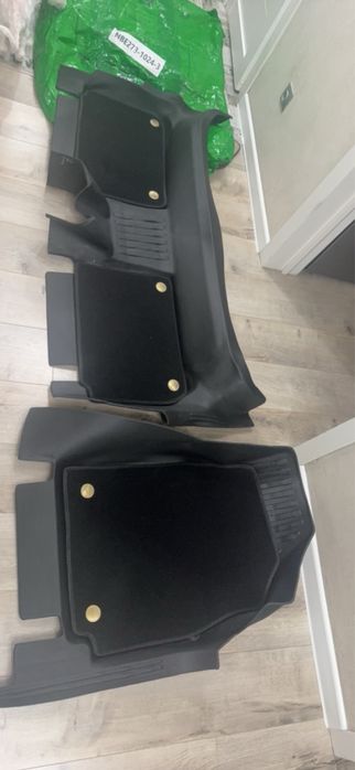 Продам полики  на красовер