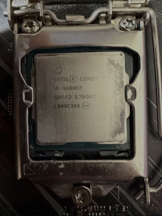 Procesor i5 9600kf