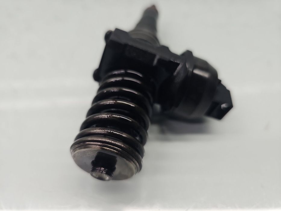 Injector Volkswagen Jetta 3  (1K2) [Fabr 2005-2010] 038130073AG 1.9 TD