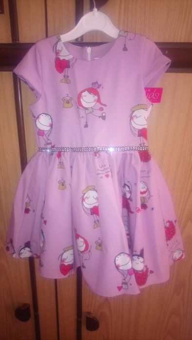 Рокля за госпожица на 92 размер